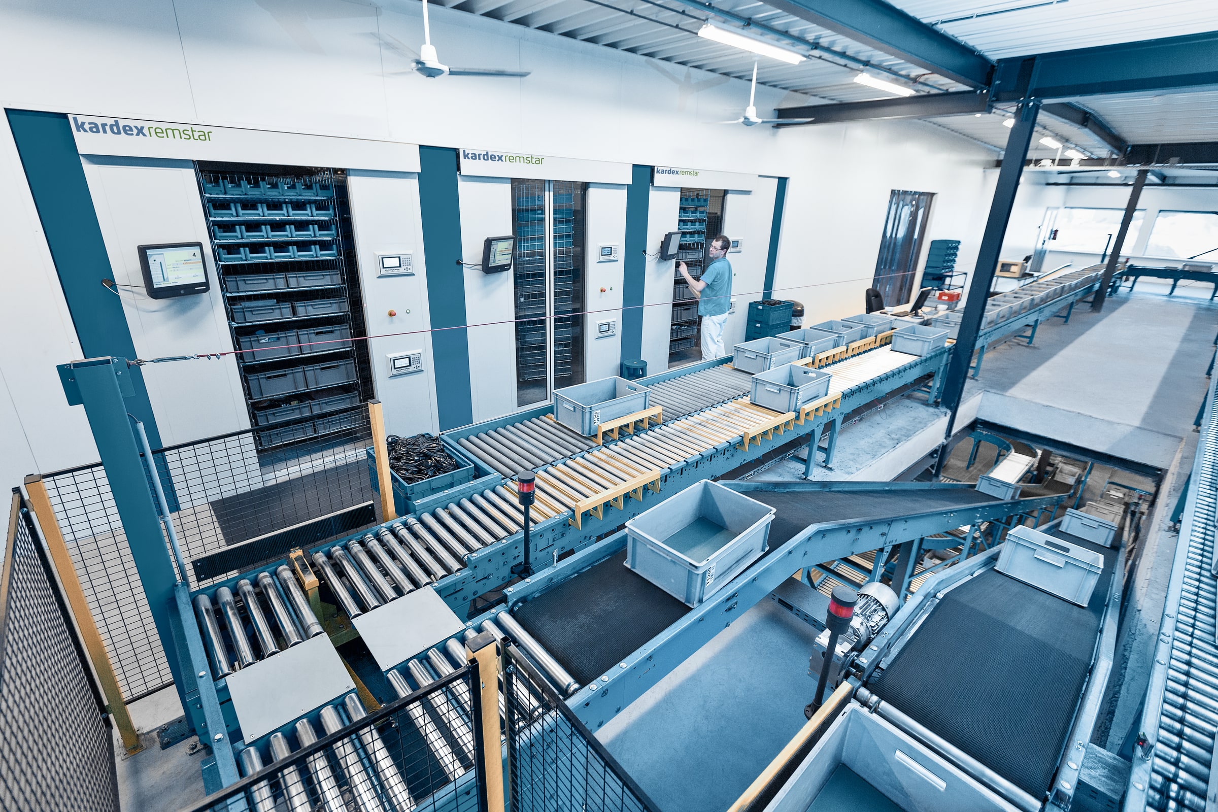 SMART WAREHOUSE – AUTOMATIC SOLUTIONS FOR INDUSTRY 4.0 – AUTOTECH ...